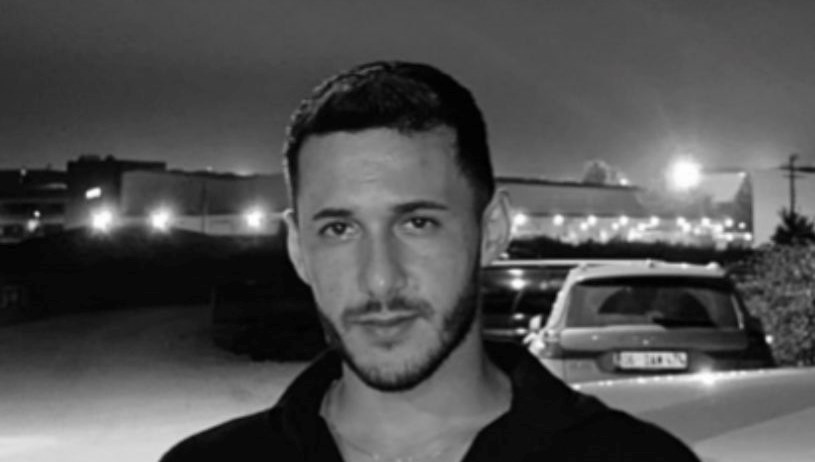 otomobille carpisan motosikletin surucusu oldu QwaBHpkU