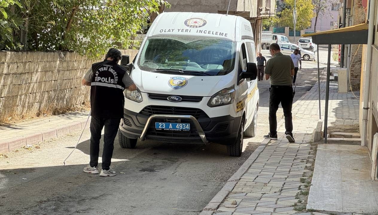 otoparka pompali tufekle ates edildi bir kisi yaralandi sSnDMQkc