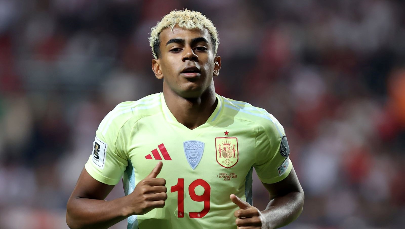 turkiye ispanya macindan sonra bir garip olay lamine yamal pasaportunu kaybetti pjkxW28B