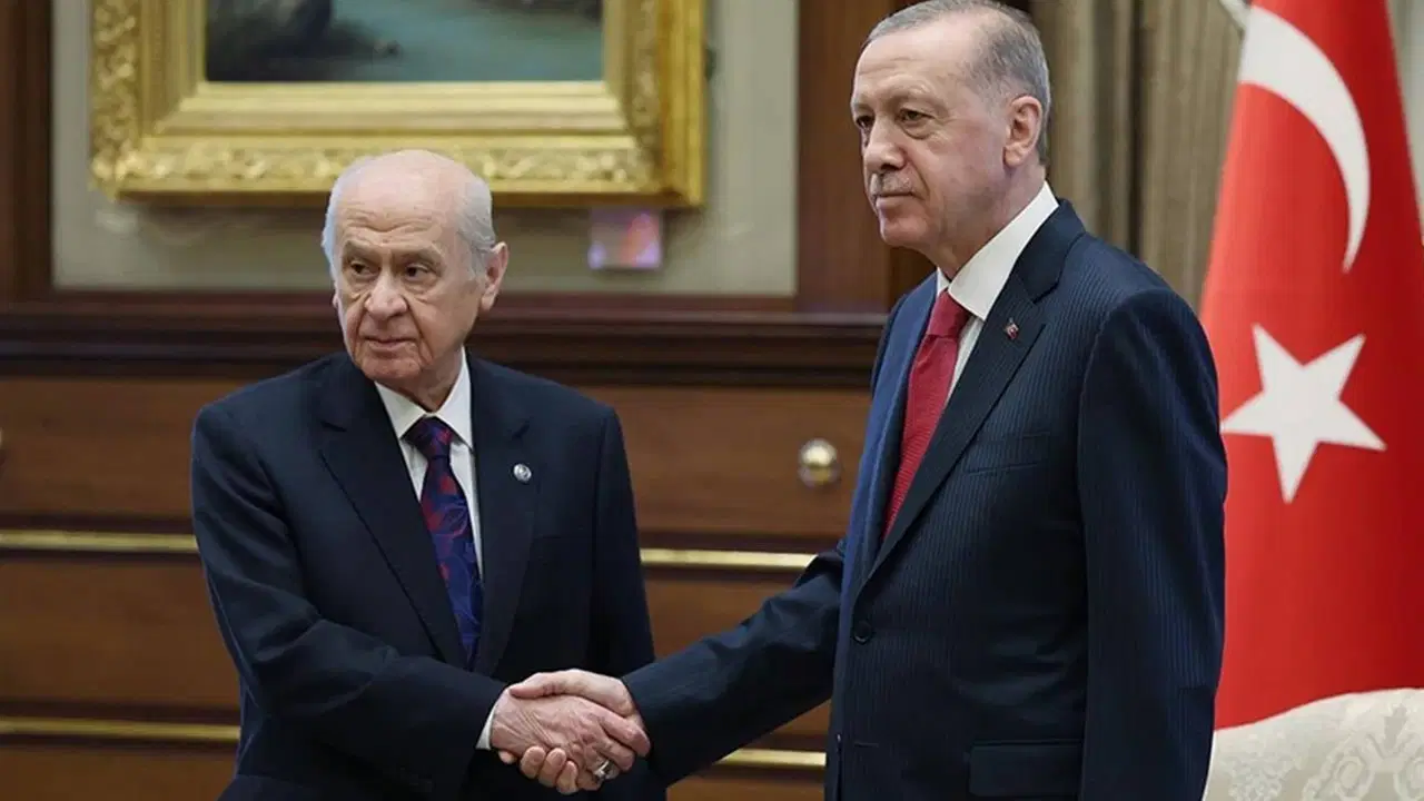 Bahçeli bu açıklamalara ne diyecek? Cumhur İttifakı’nda ‘KKTC’ çatlağı… Erdoğan’dan çok konuşulacak çıkış: ‘Bizim Kuzey Kıbrıs’a yan bakmamız, ters bakmamız asla mümkün değil’