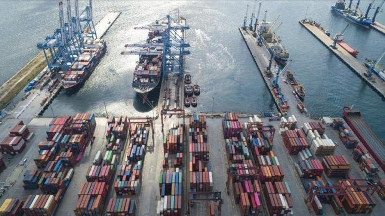 Bakan Bolat duyurdu: İhracatta Cumhuriyet tarihi rekoru kırıldı!