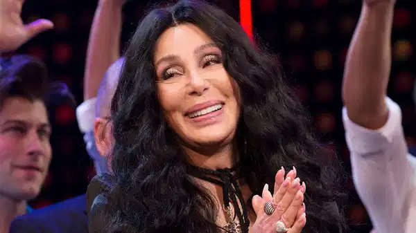 cher yaslanmaktan nefret ediyorum CcpuSK1d.jpg