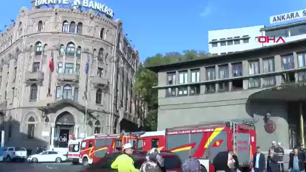 son dakika sosyal bilimler universitesinde duman panigi 8 kisi dumandan etkilendi X7aRk3rW.jpg